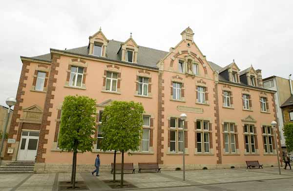 Eglise rue de l' 2004 05 001