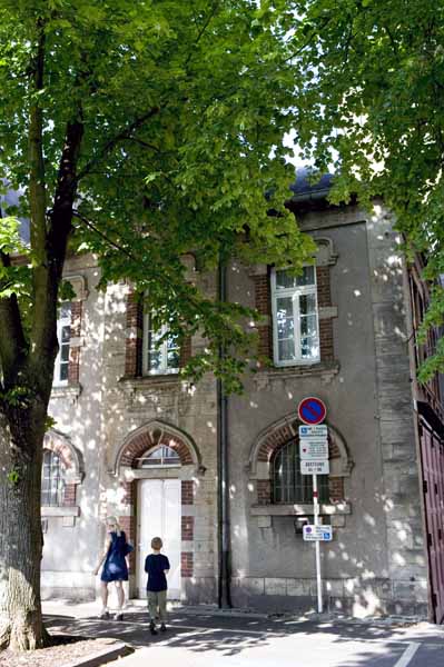 Eglise rue de l' 2004 06 007