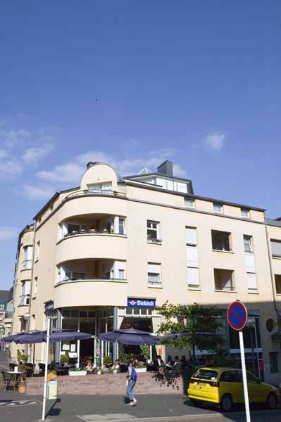 Gare av de la 2004 06 001