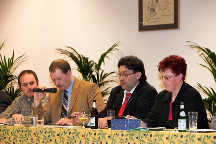 intereslallange200603002