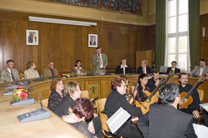 neiduerfseanceacad200704001