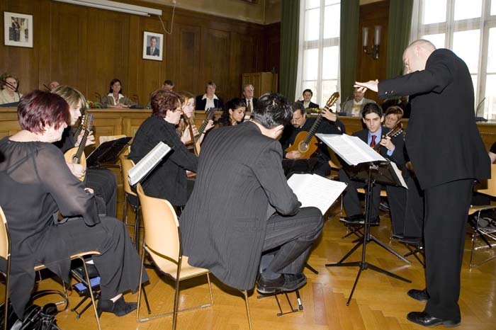 neiduerfseanceacad200704003