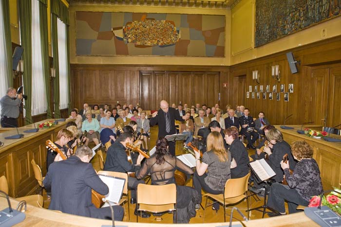 neiduerfseanceacad200704007