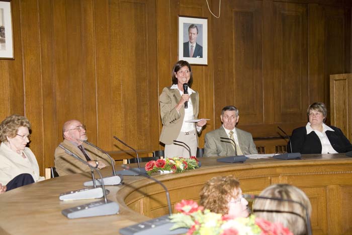 neiduerfseanceacad200704022