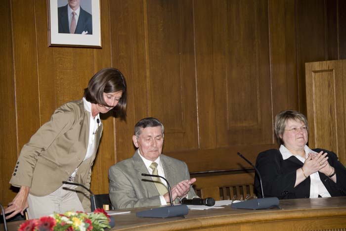 neiduerfseanceacad200704026