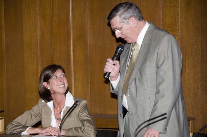 neiduerfseanceacad200704027