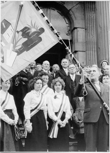 fahnenweihe19560610001