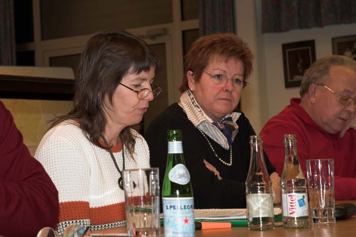 gleichtassgen200603023