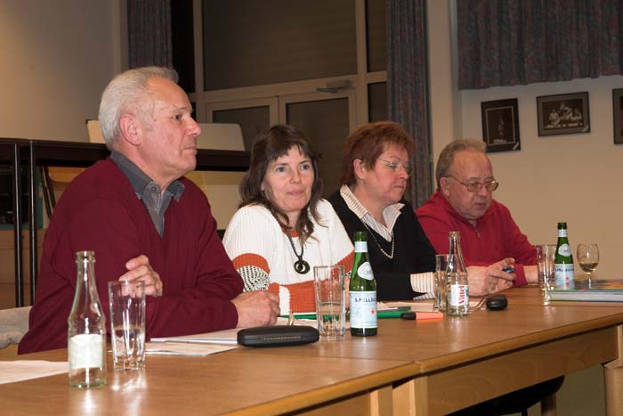 gleichtassgen200603024