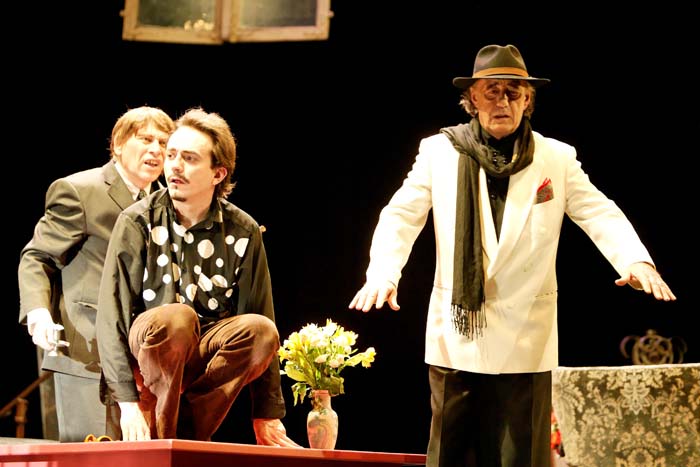 black_comedy200603006