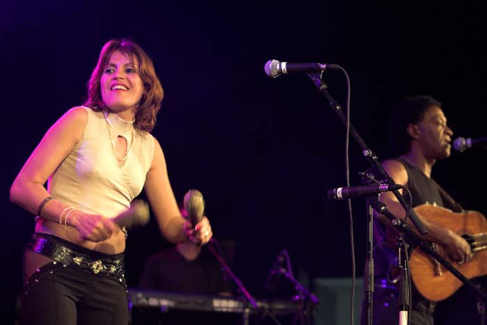 fiestacubana200606050