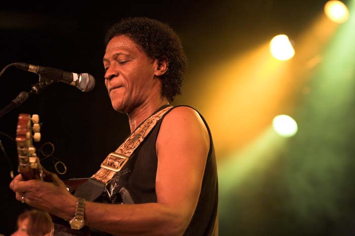 fiestacubana200606053