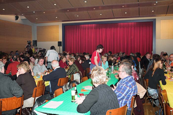 fues_revue2006030002