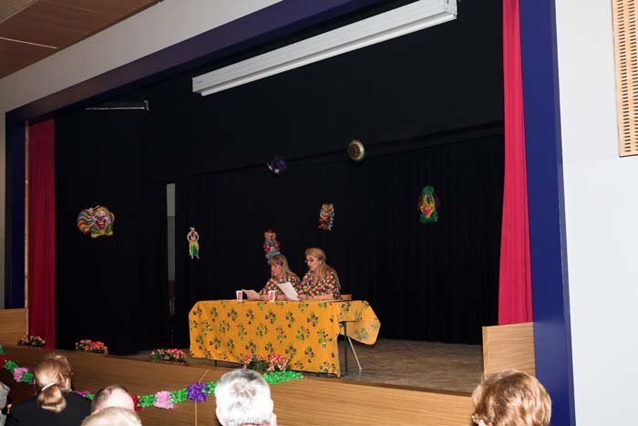 fues_revue2006030018