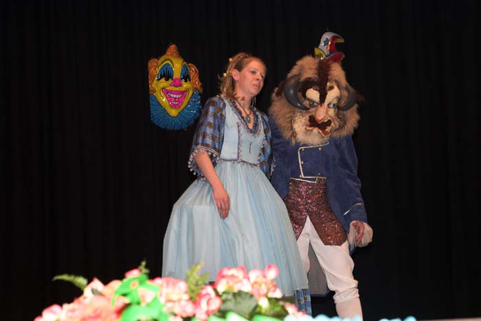 fues_revue2006030028