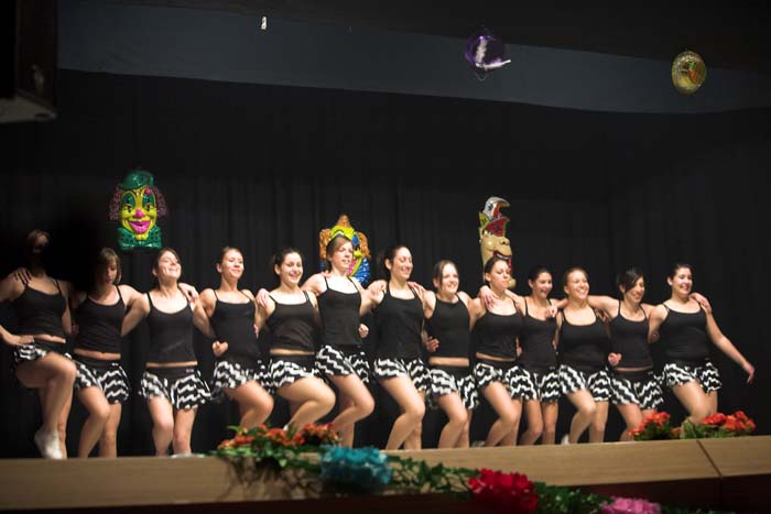 fues_revue2006030039