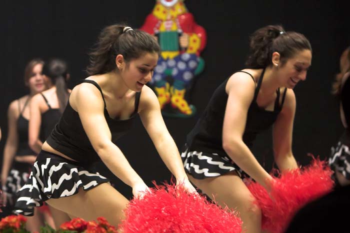 fues_revue2006030044