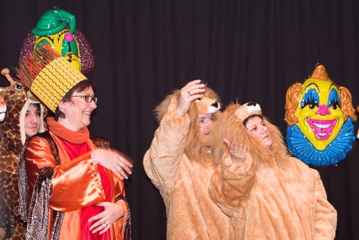 fues_revue2006030113