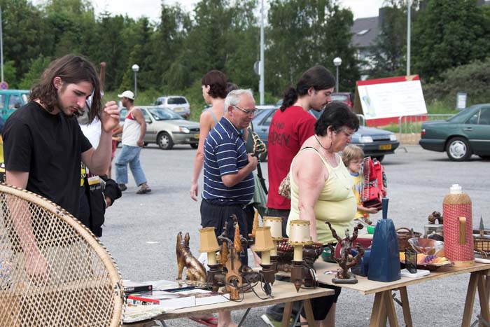 marchepuces200606026