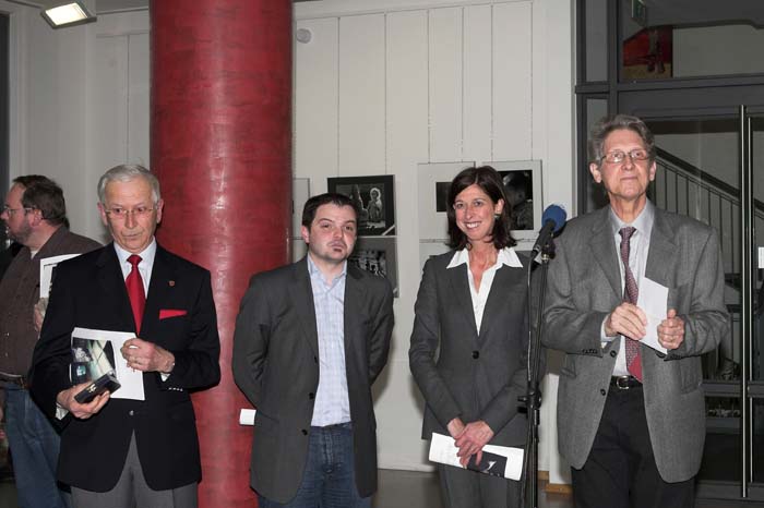 salonmondial200604001