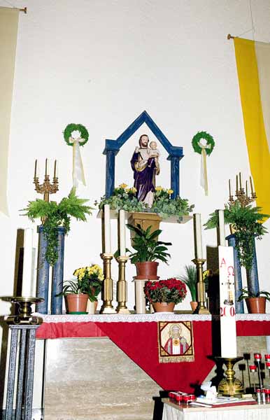 Eglise Lallange 2004 05 012