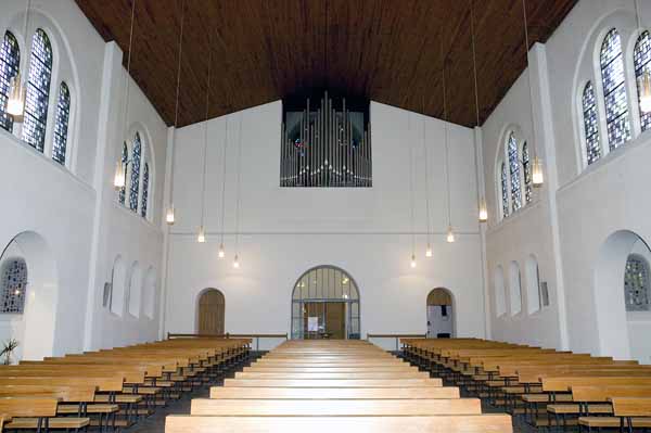 Eglise St Henri 2004 05 003