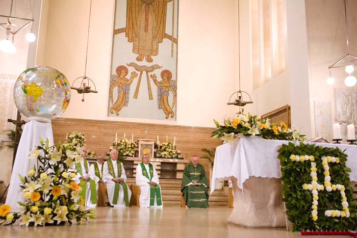 sacrecoeur75anniv200709029