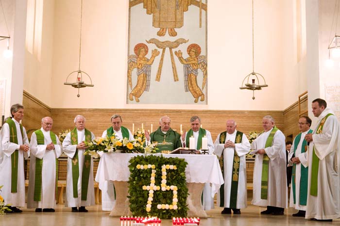 sacrecoeur75anniv200709056