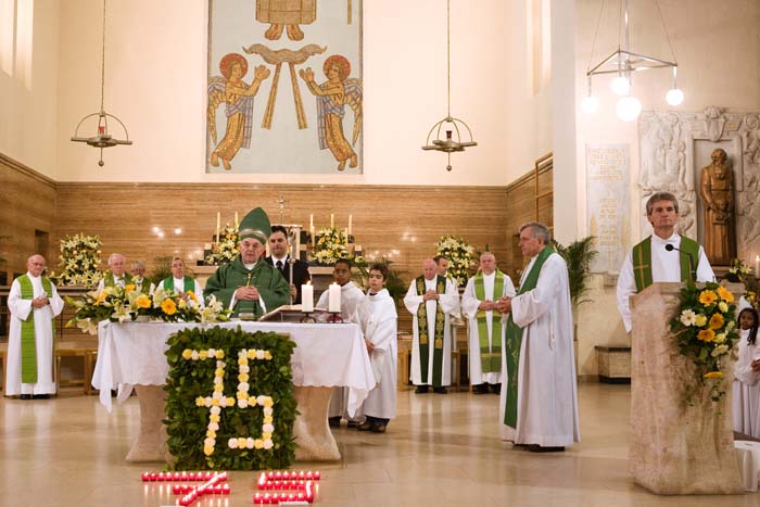 sacrecoeur75anniv200709075