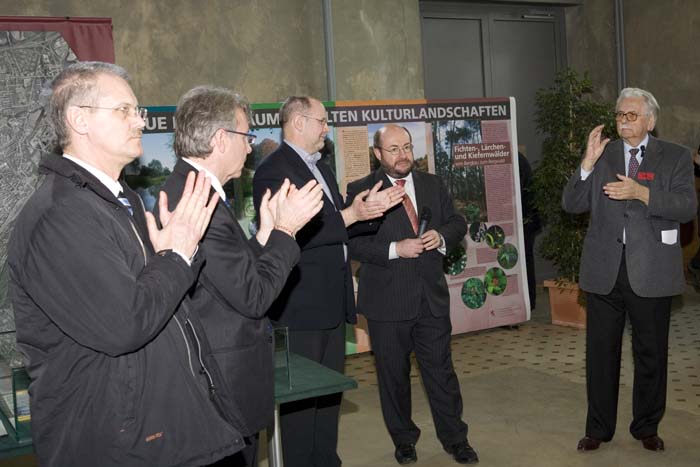 exponaturehistcult200703-16