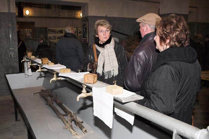 amishistoire200512022