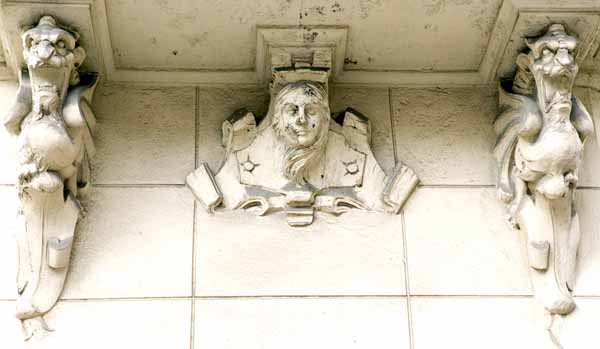 Hugo Victor 2004 05 001