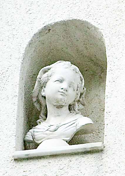 Remparts rue des 2004 05 009