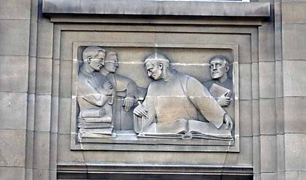 hotel de ville place 2004 05 009