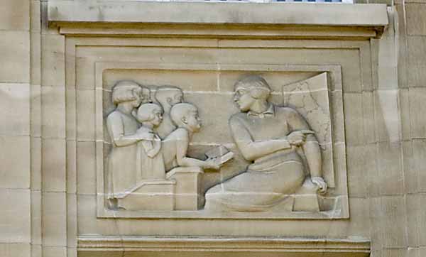 hotel de ville place 2004 05 013