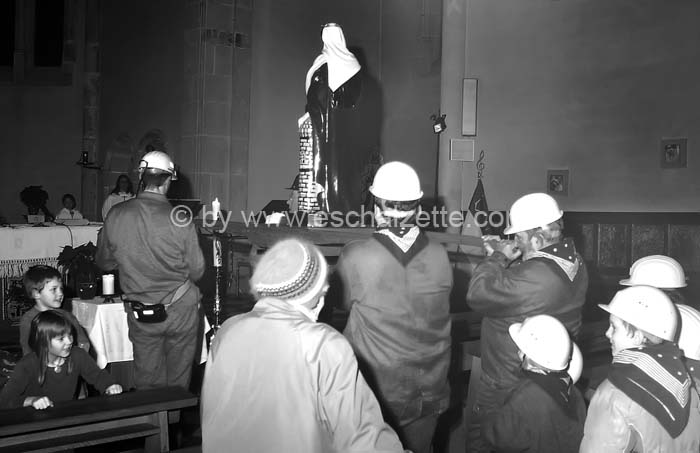 20061204stebarbedhoil007