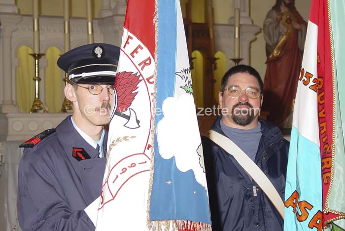 20061204stebarbedhoil011