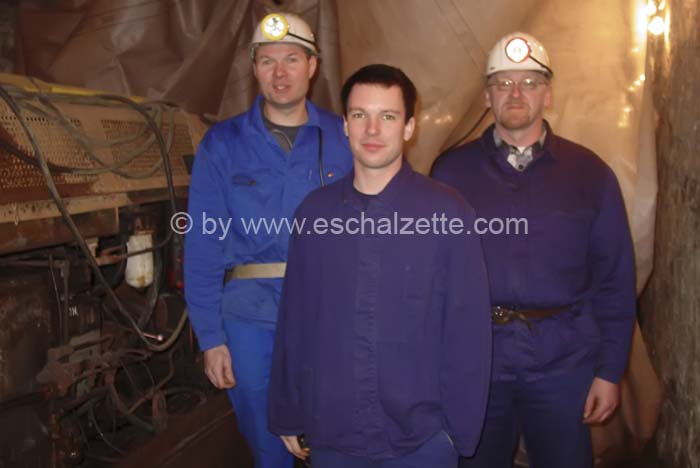 20061204stebarbedhoil027