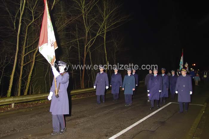 20061204stebarbedhoil031