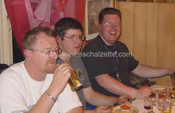 20061204stebarbedhoil034