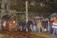 20061204stebarbedhoil014