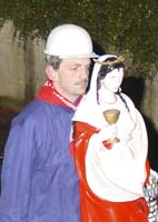 20061204stebarbedhoil040