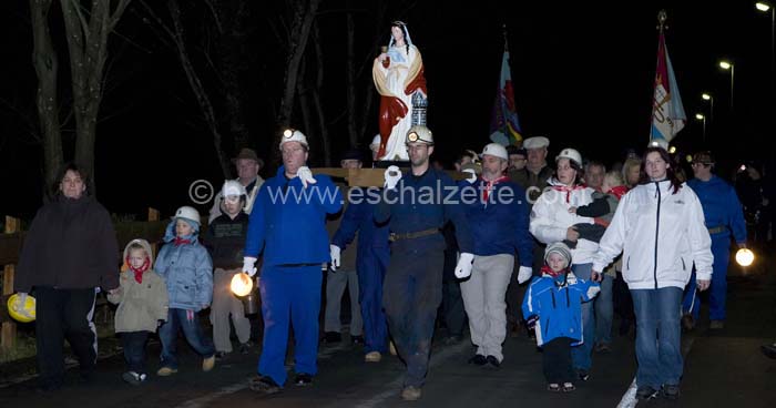 20061204stebarbedhoil021