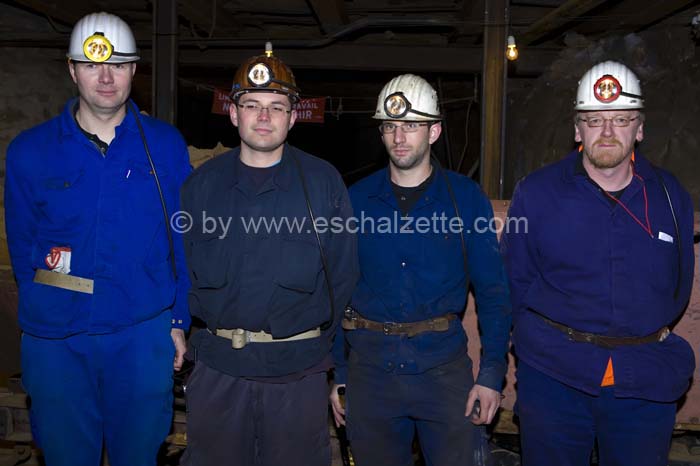 20061204stebarbedhoil079