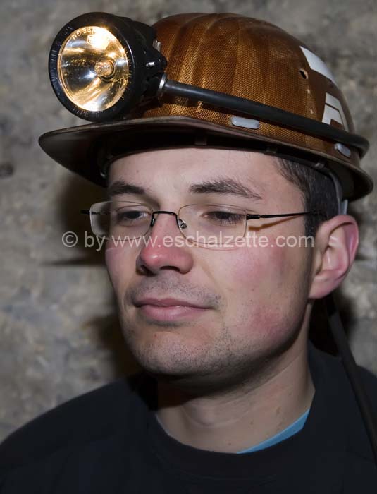 20061204stebarbedhoil081