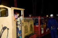 20061204stebarbedhoil051