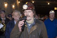 20061204stebarbedhoil068