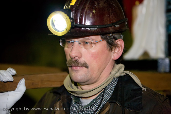 20081206stbarbedhoil004