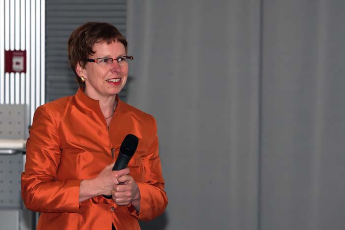 minettbrech200605001a