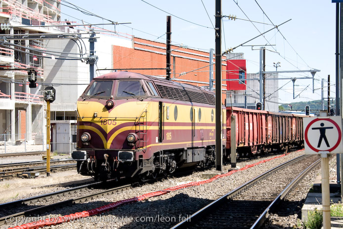 20081120gare_belval_plaza008